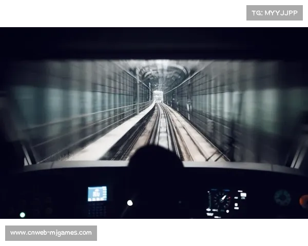 镜头捕捉：场上球员佩戴的GPS设备实时采集跑动与负荷数据